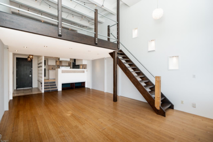 Entry Foyer Photo of 202 1850 Lorne Street, Vancouver, BC