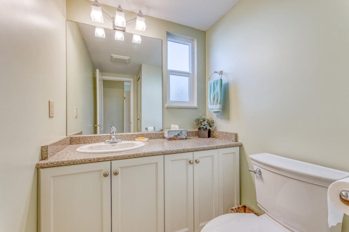 Bedroom 2 Photo of 2750 Westlake Drive, Coquitlam, BC