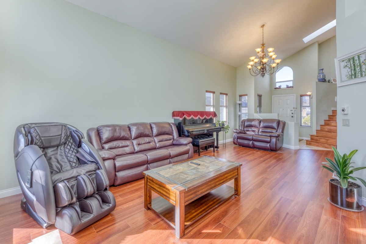 Kitchen Photo of 2750 Westlake Drive, Coquitlam, BC