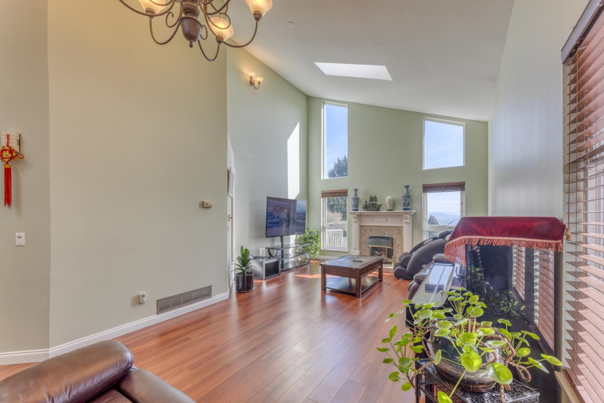 Living Room Photo of 2750 Westlake Drive, Coquitlam, BC
