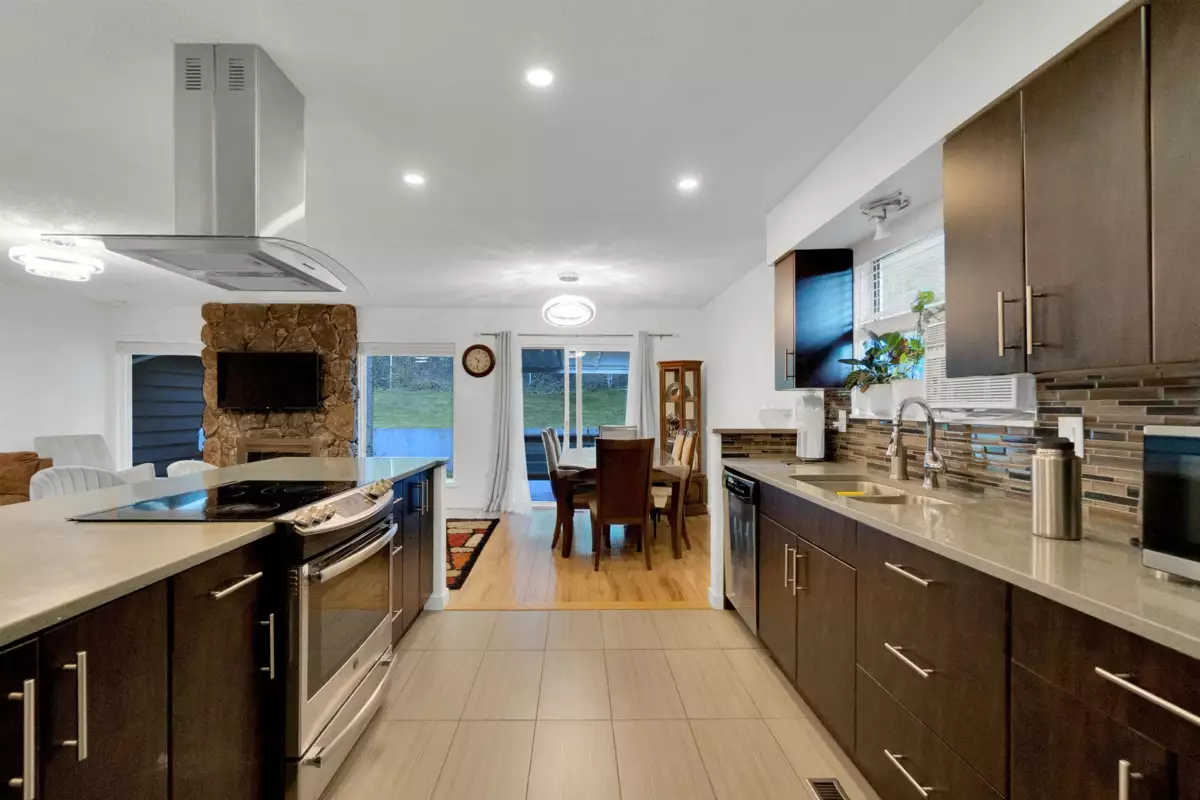 Kitchen Photo of 1230 Bluff Drive, Coquitlam, BC