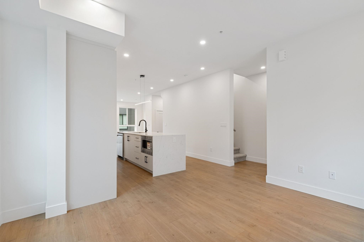 Breakfast Nook Photo of 7 19667 55a Avenue, Langley, BC