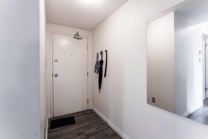 Guest Bathroom Photo of 909 438 Seymour Street, Vancouver, BC