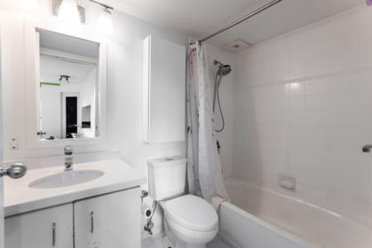 Walk-In Closet Photo of 909 438 Seymour Street, Vancouver, BC