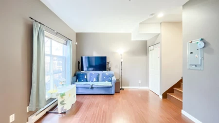 215 4155 Central Boulevard, Burnaby, BC, Burnaby — Townhouse for sale