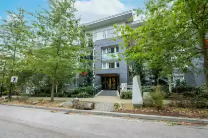 201 9250 University High Street, Burnaby, BC, Simon Fraser Univer. — 1 bed apartment/condo for sale