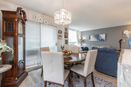 Kitchen Island Photo of 501 45765 Spadina Avenue, Chilliwack, BC