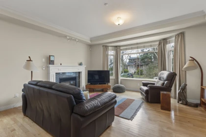 Kitchen Photo of 3472 W 13th Avenue, Vancouver, BC