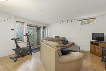 Swimming Pool Photo of 3472 W 13th Avenue, Vancouver, BC
