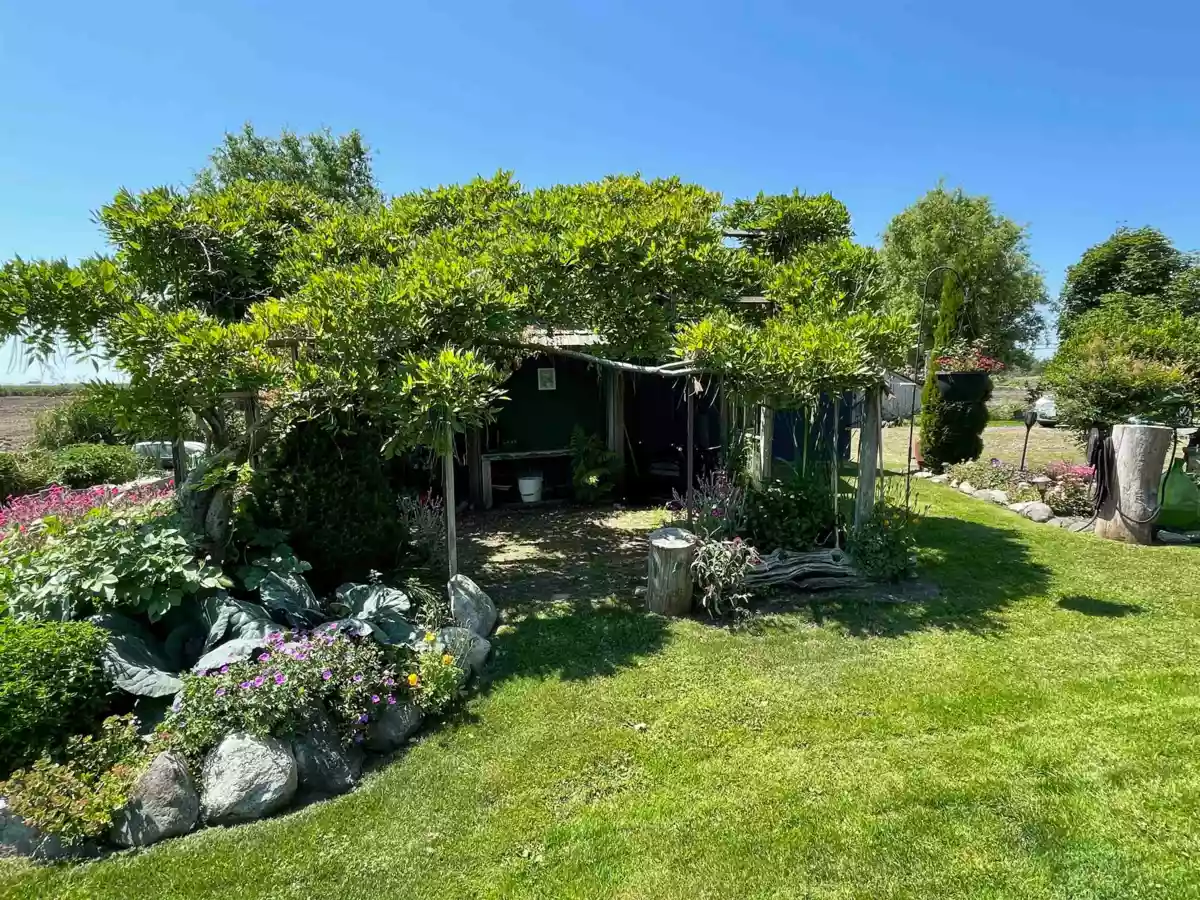 Family Room Photo of 8640 Ladner Trunk Road, Delta, BC