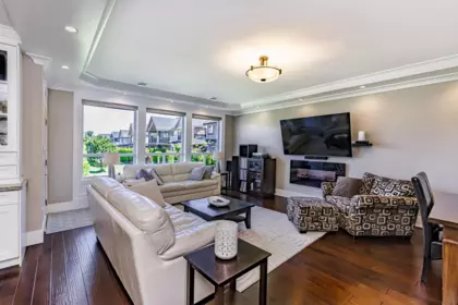17393 2 Avenue, Surrey, BC, Surrey — Single Family Residence for sale