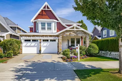 17393 2 Avenue, Surrey, BC, Surrey — Single Family Residence for sale