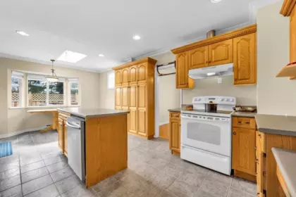 Kitchen Island Photo of 7758 15th Avenue, Burnaby, BC
