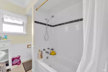 Loft / Bonus Room Photo of 7758 15th Avenue, Burnaby, BC