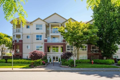 Laundry Room Photo of 312 8068 120a Street, Surrey, BC