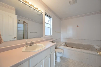 Basement Recreation Room Photo of 32948 10th Avenue, Mission, BC