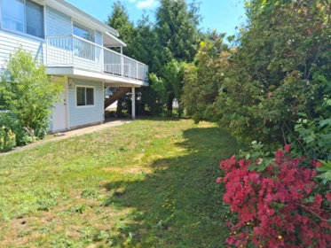 Garden / Landscaping Photo of 32948 10th Avenue, Mission, BC