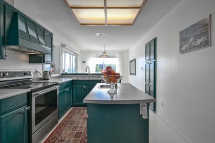 Kitchen Photo of 32948 10th Avenue, Mission, BC