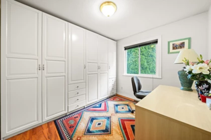 Powder Room Photo of 6588 148a Street, Surrey, BC