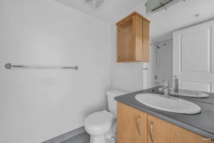 Guest Bathroom Photo of 1707 1295 Richards Street, Vancouver, BC