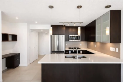 Kitchen Island Photo of 908 7325 Arcola Street, Burnaby, BC