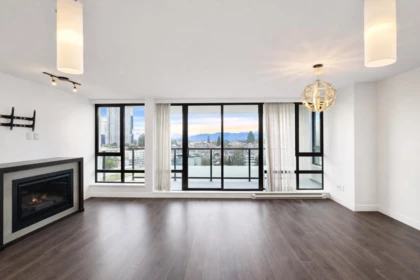 Primary Bedroom Photo of 908 7325 Arcola Street, Burnaby, BC