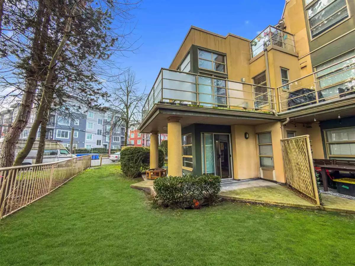 Exterior Rear Photo of 101 22277 122 Avenue, Maple Ridge, BC