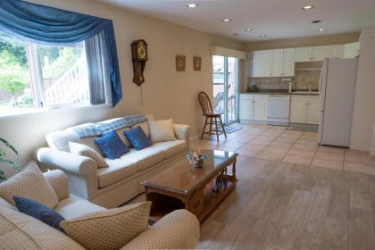 Hot Tub / Spa Photo of 888 Herrmann Street, Coquitlam, BC