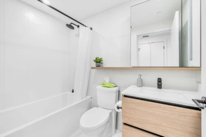 Primary Bedroom Photo of 902 10448 University Drive, Surrey, BC