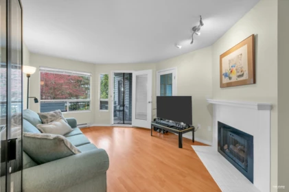 Kitchen Photo of 101 7840 Moffatt Road, Richmond, BC