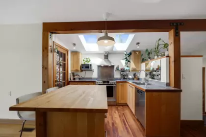 Kitchen Island Photo of 38263 View Place, Squamish, BC