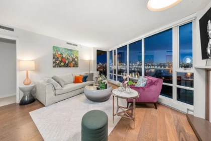 903 8 Smithe Mews, Vancouver, BC, Vancouver — Apartment/Condo for sale