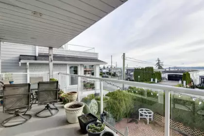 Laundry Room Photo of 15173 Royal Avenue, White Rock, BC