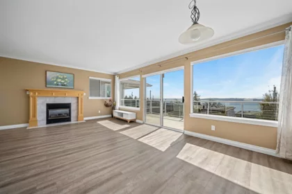 Loft / Bonus Room Photo of 15173 Royal Avenue, White Rock, BC