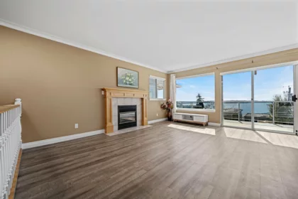 Office / Den Photo of 15173 Royal Avenue, White Rock, BC