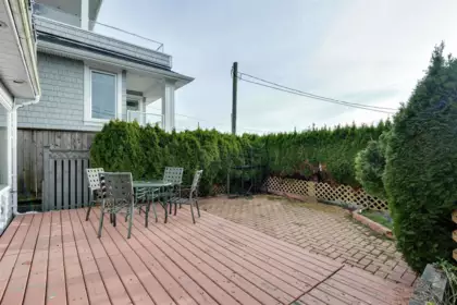 Staircase Photo of 15173 Royal Avenue, White Rock, BC