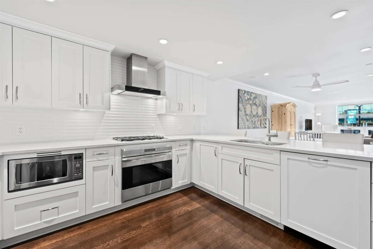 Dining Area Photo of 9 1891 Marine Drive, West Vancouver, BC
