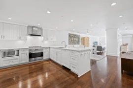 9 1891 Marine Drive, West Vancouver, BC