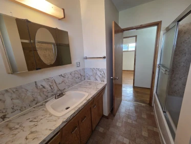 Powder Room Photo of 9716 Heather Street, Chilliwack, BC