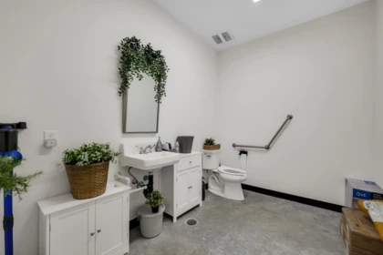 Guest Bathroom Photo of 104 39767 Government Road, Squamish, BC