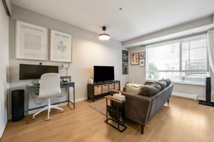 Breakfast Nook Photo of 1 3728 Thurston Street, Burnaby, BC