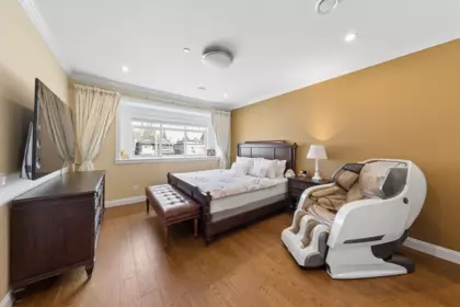 Basement Recreation Room Photo of 2911 W 35th Avenue, Vancouver, BC