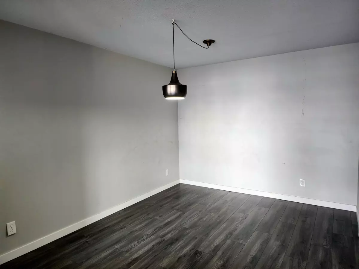 Dining Area Photo of 107 11963 223 Street, Maple Ridge, BC