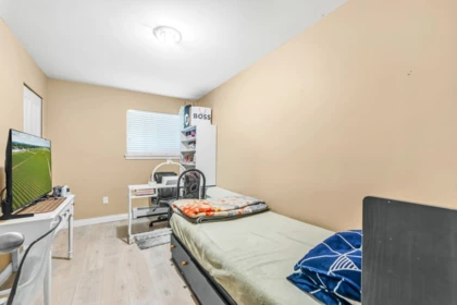 Garage Interior Photo of 2690 Victoria Street, Abbotsford, BC