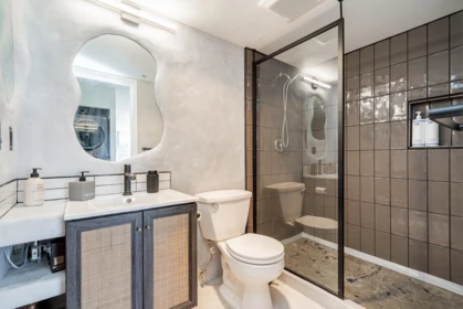 Mudroom Photo of 1102 200 Newport Drive, Port Moody, BC