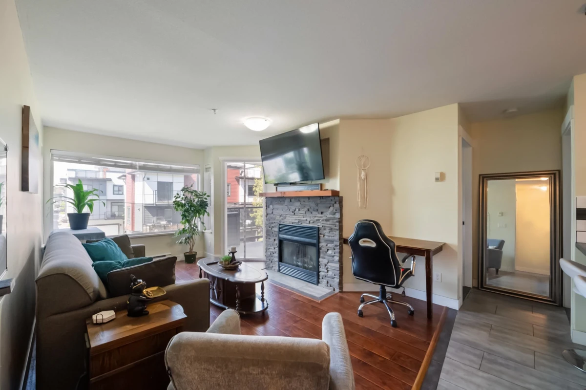 Family Room Photo of 306 33708 King Road, Abbotsford, BC