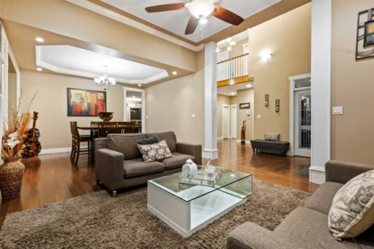 Kitchen Island Photo of 8741 163a Street, Surrey, BC