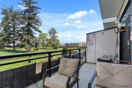 Office / Den Photo of 106 46150 Thomas Road, Chilliwack, BC
