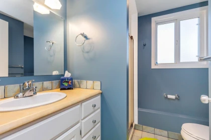 Hallway Photo of 29665 Glengarry Avenue, Abbotsford, BC