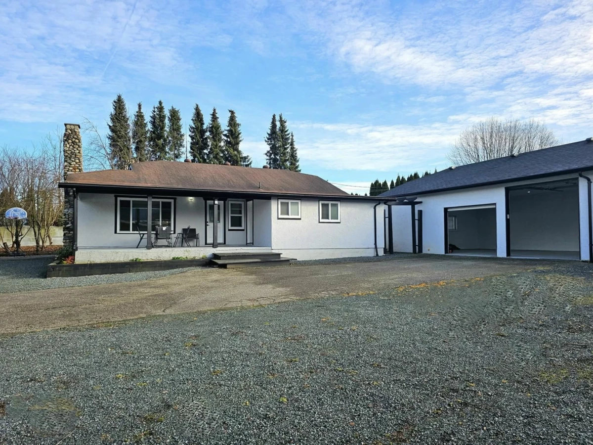 Exterior Front Photo of 7088 Sumas Prairie Road, Sardis - Greendale, BC